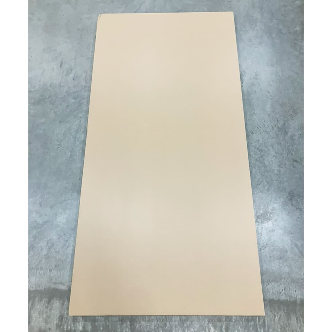 性能上良品ですが凹みがあります。