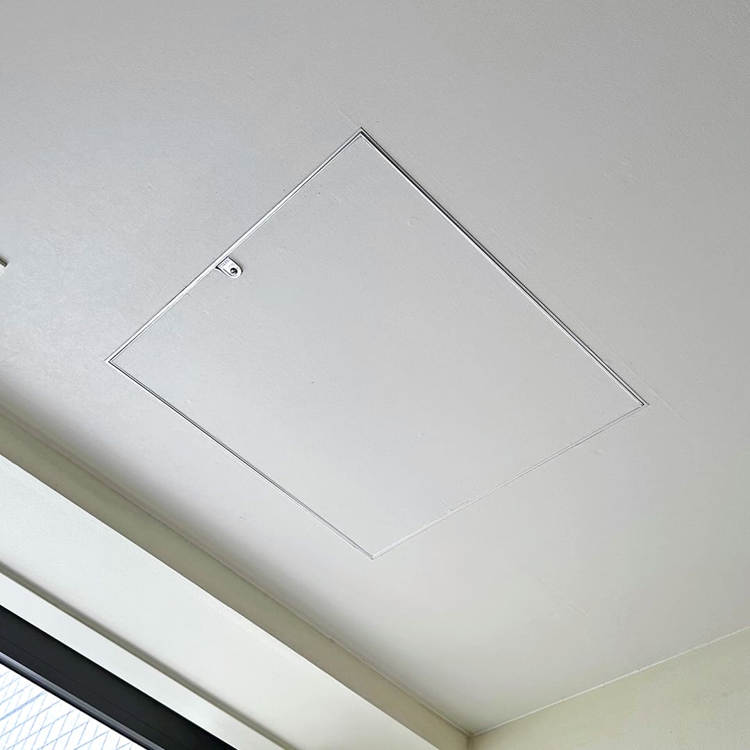 天井点検口 CMJ型 錠無 600角 シルバー CMJ60 目地タイプ 超スリム 見付幅6mm ダイケン(法人限定)