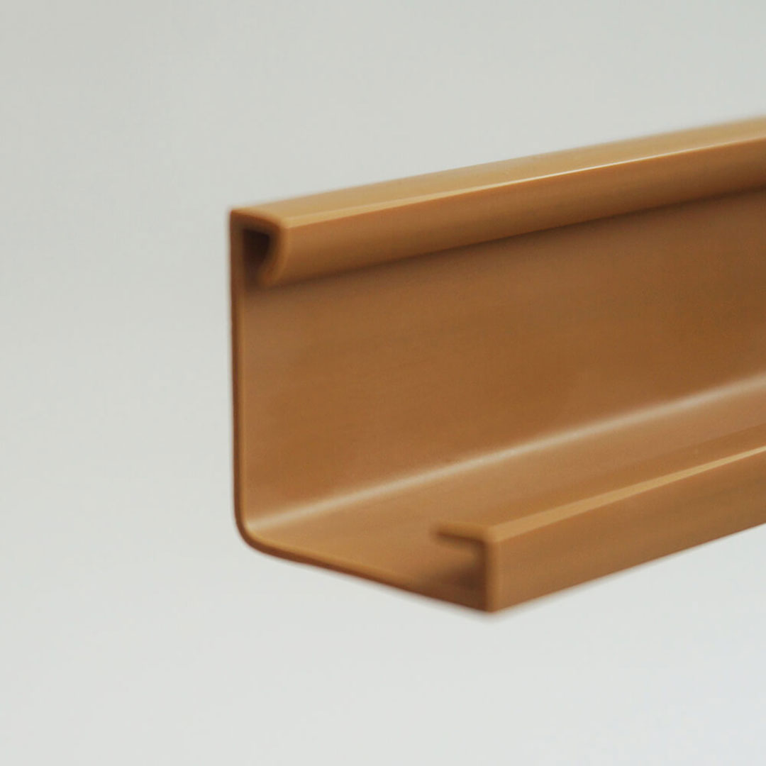 壁出隅カバー17 ウッドブラウン KDC1WB【ケース販売】50本入 リフォームカバー工法 フクビ化学工業