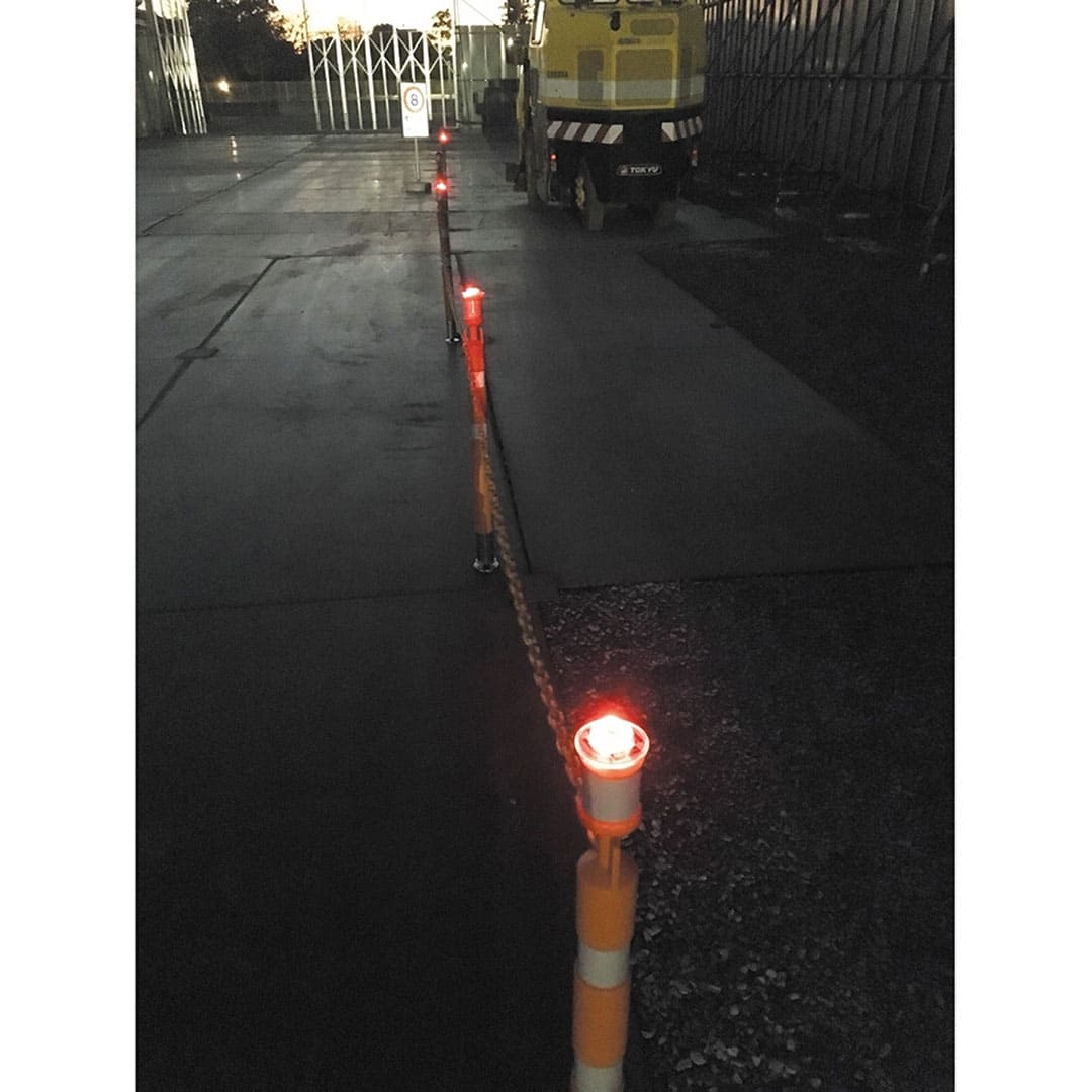 パッチンスタンドR オレンジ/白 AR-1452【ケース販売】10本入 敷鉄板 ポール 区画整理 進入禁止 アラオ