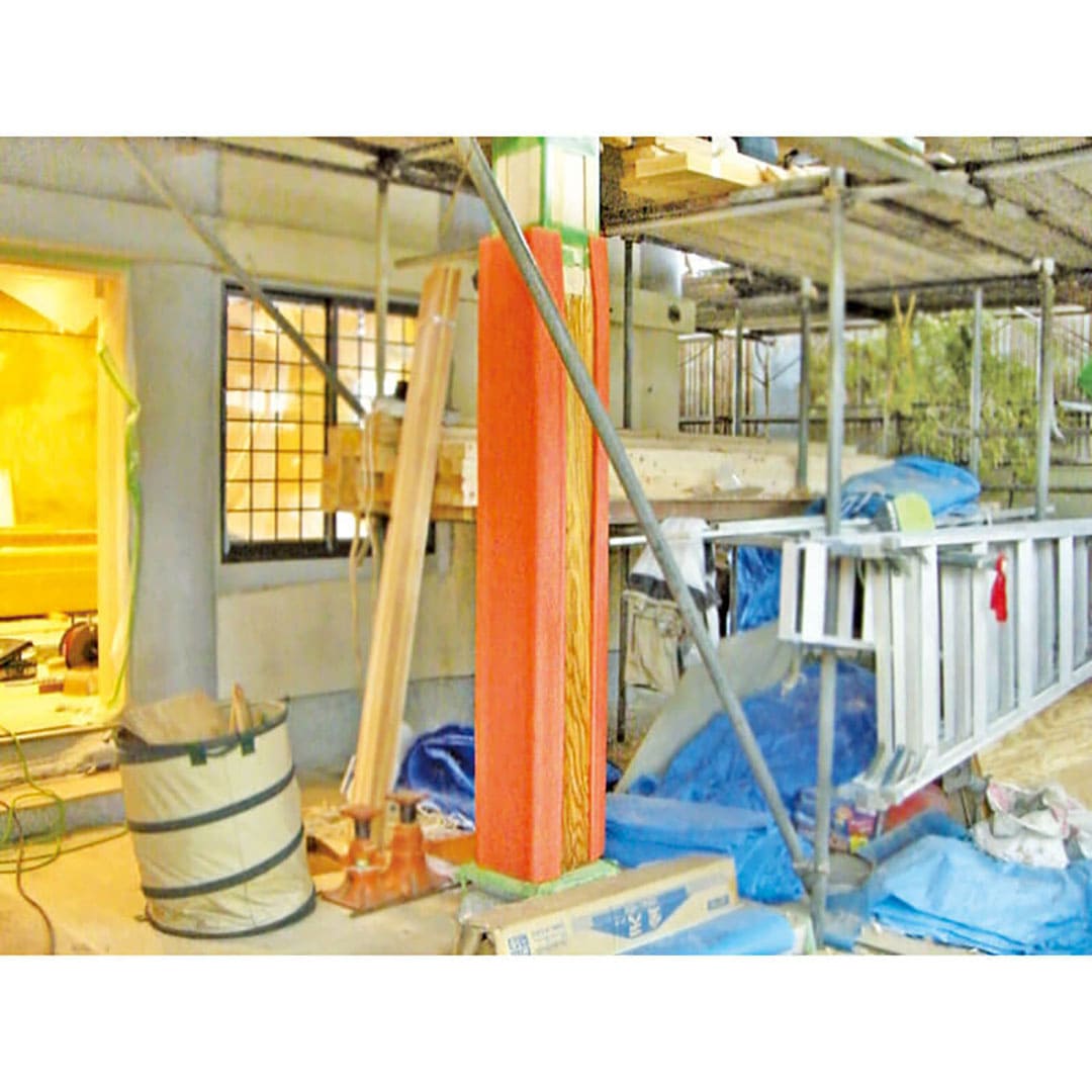 玄関の門柱の養生に