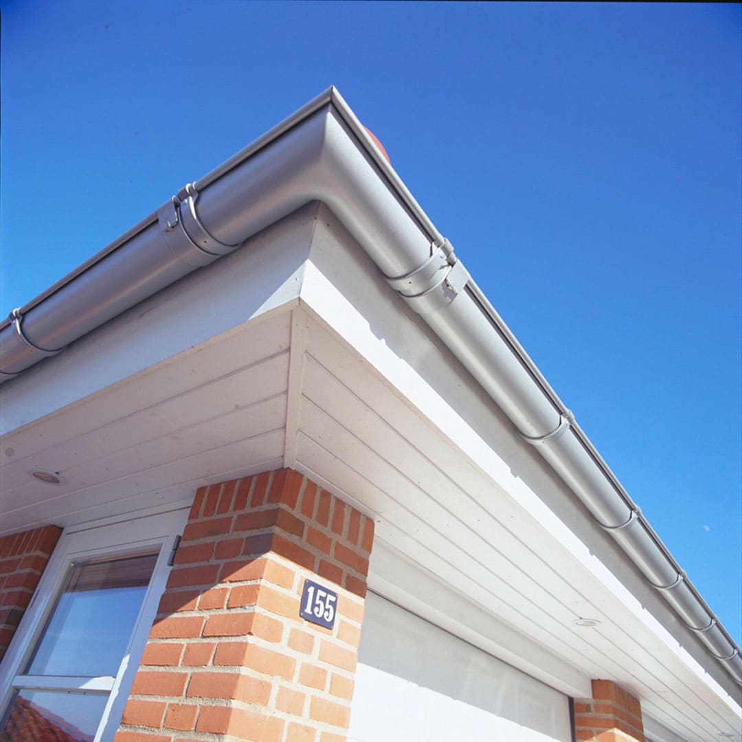 軒Lアングル(外角)(Φ100) 鉄素地 RVY-100-ZM310 雨どい 雨樋 北欧 Lindab リンダブ スウェーデン シマブン