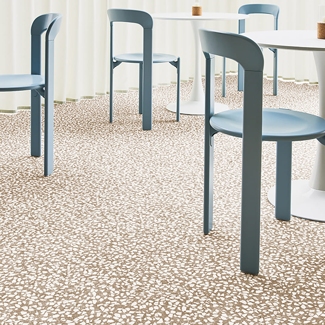 IS2020 フロアタイル（FLOOR TILE）ストーン＆アクセント チャームテラゾー 457.2×457.2×2.5（mm） サンゲツ