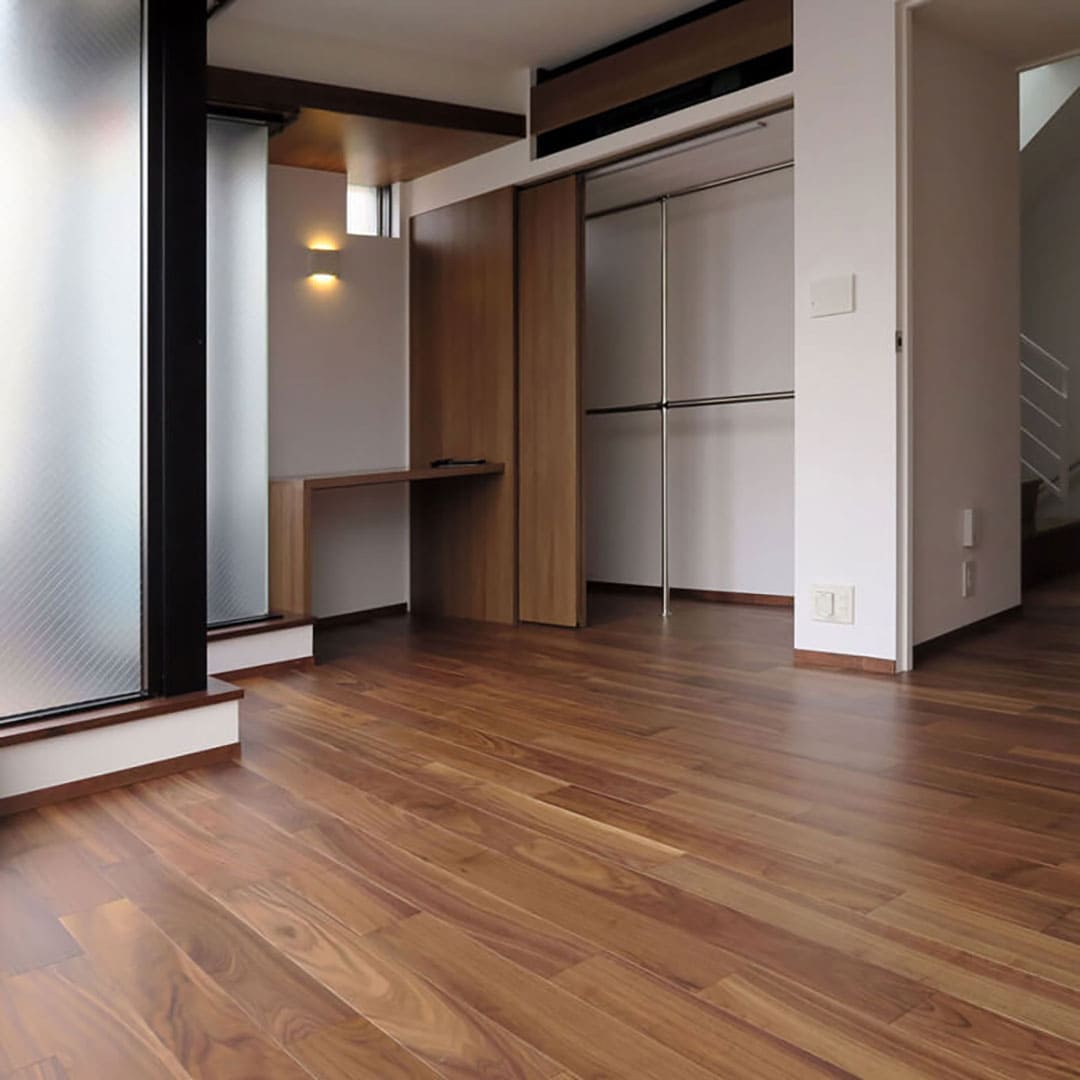 複合フローリング ウォールナットER/C  クリアコート塗装 12mm厚【ケース販売】1.818㎡入 東京工営