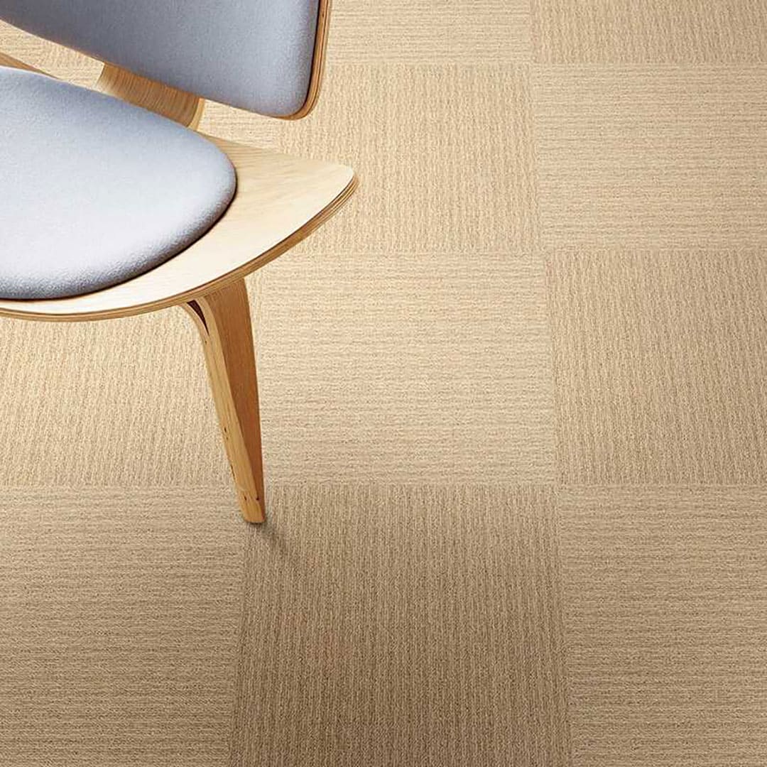 ニューピタコ ベージュ NP402【ケース販売】12枚入 タイルカーペット 裏面吸着タイプ 東リ【法人送料無料】